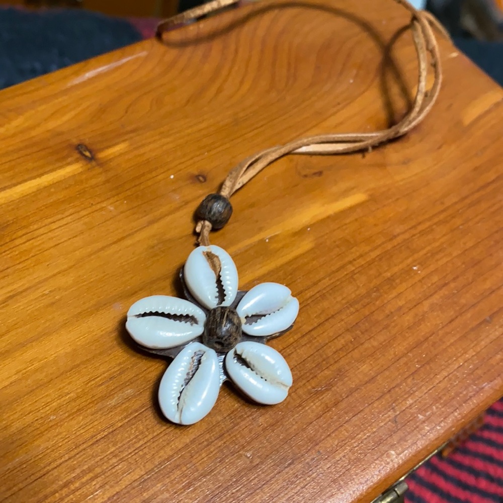 shell necklace